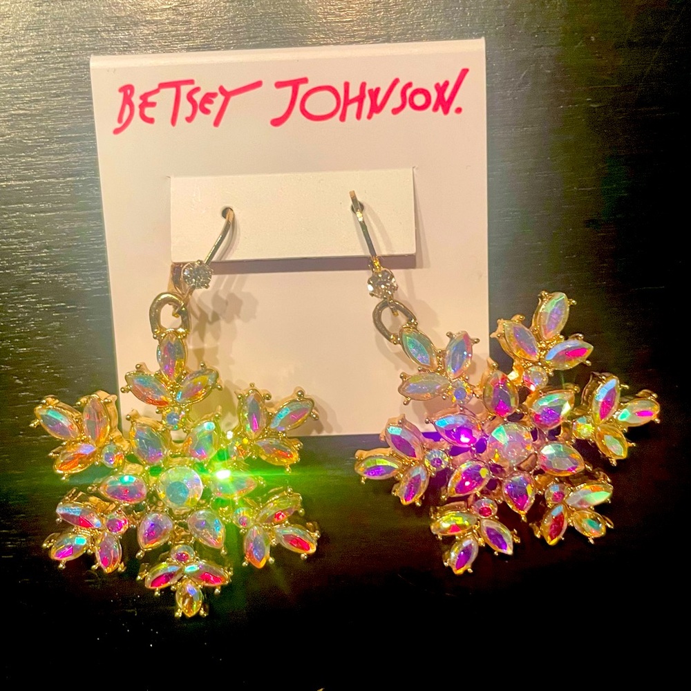 Betsy Johnson Snowflake earrings